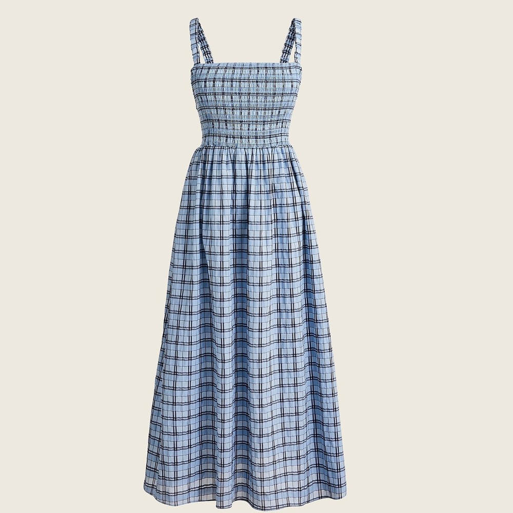 Smocked sleeveless dress in textured plaid
Item BG455